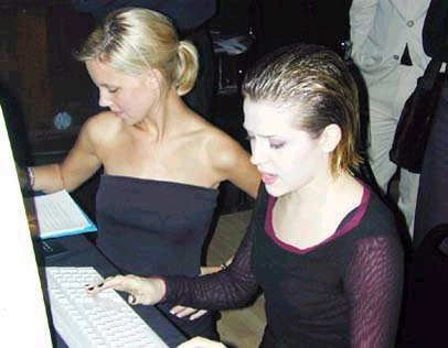 mad_leviswrapparty_002.jpg