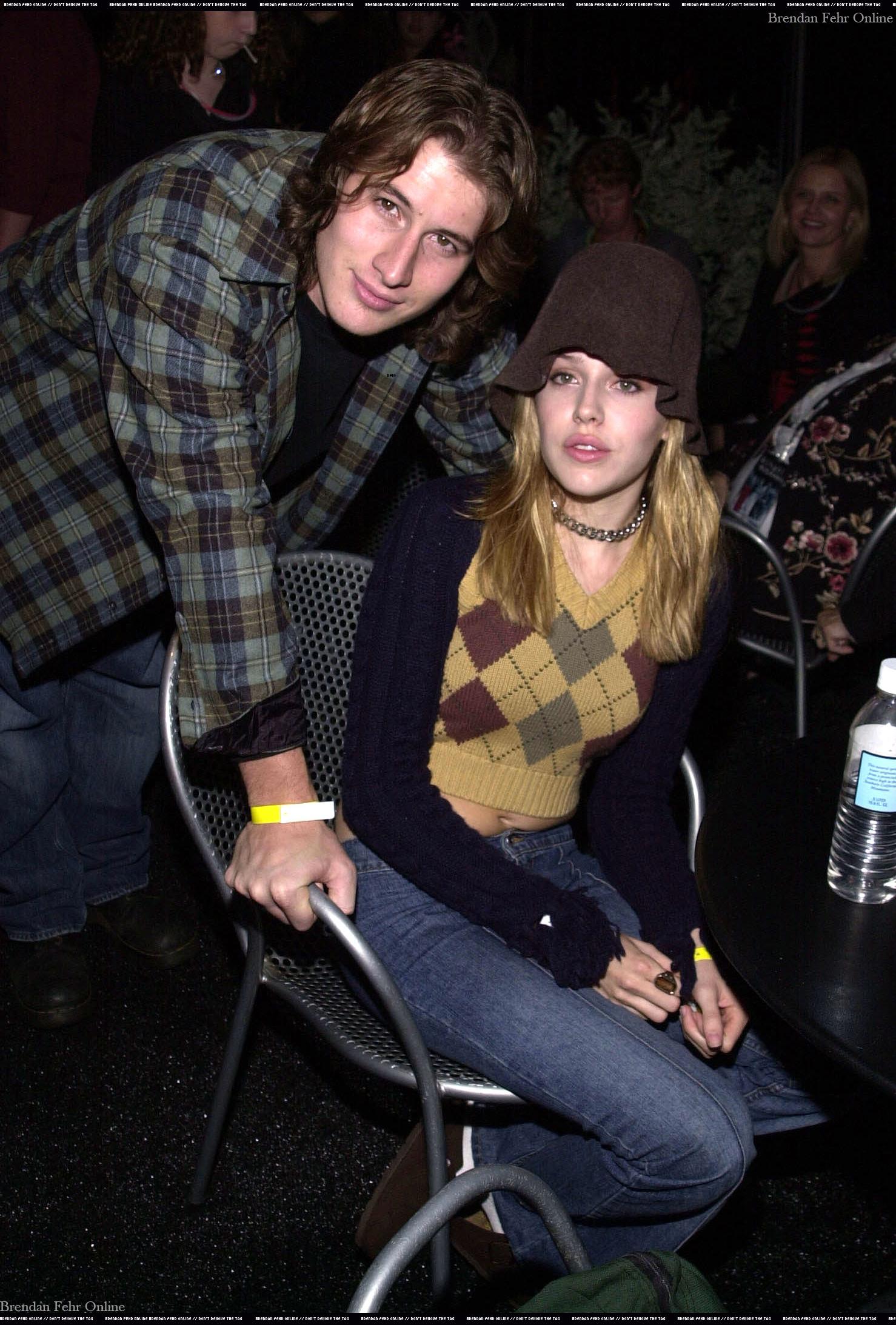 upn-roswell-party016.jpg