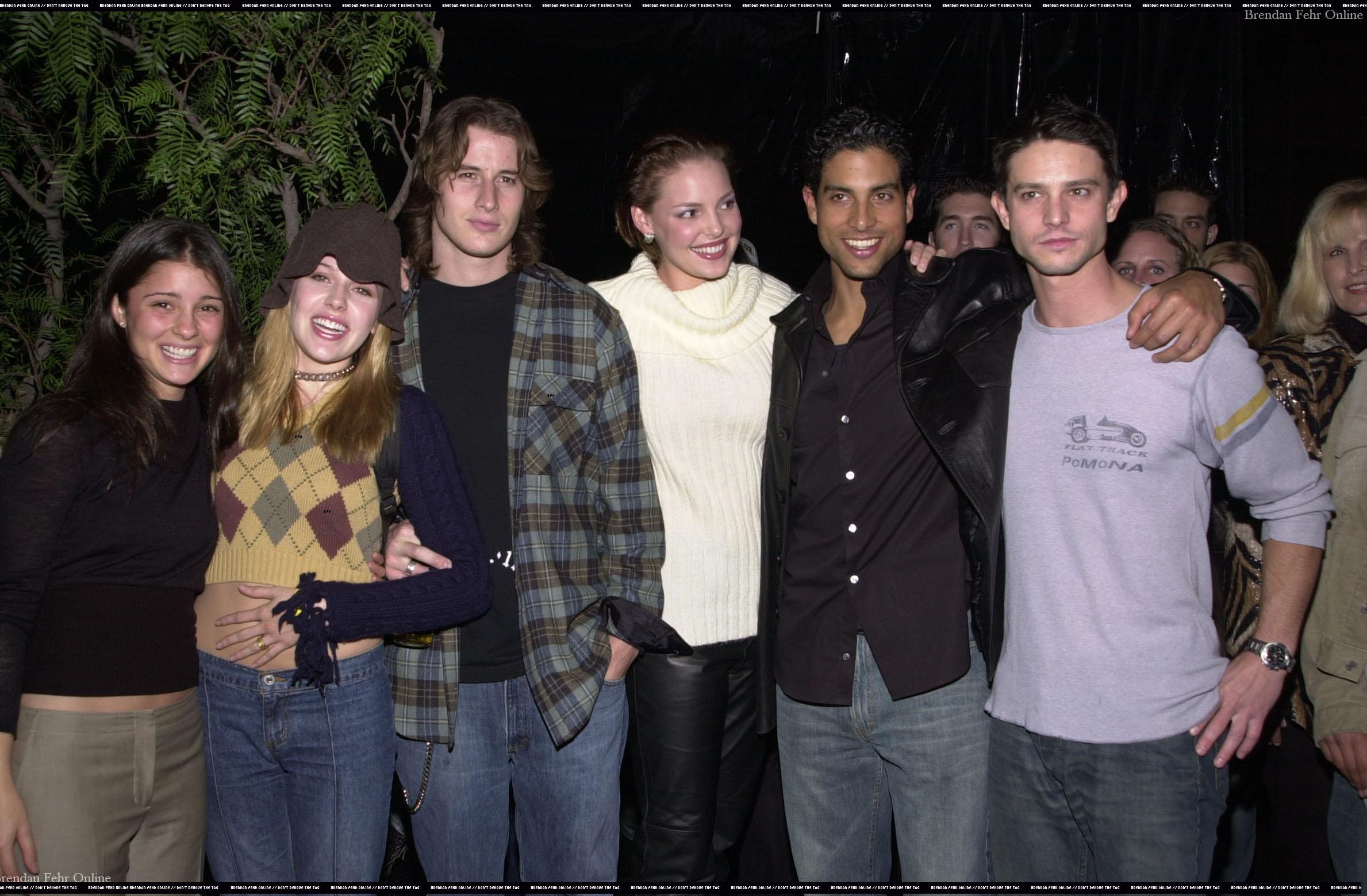 upn-roswell-party026.jpg
