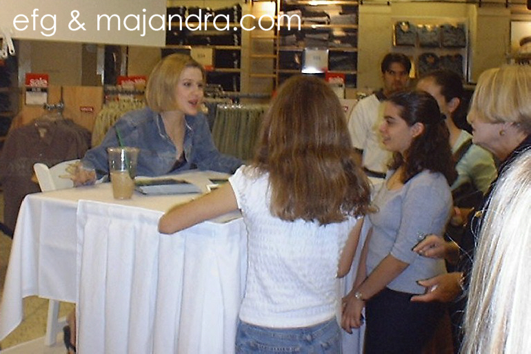 mad_autosigning_025.jpg