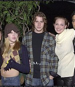 upn-roswell-party031.jpg